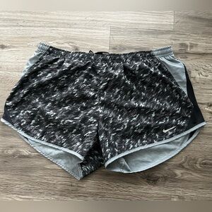 Nike tempo run Black and Gray Athletic Shorts